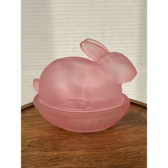 Vintage Pink Glass Bunny/Rabbit on a Nest Covered Candy Dish - Picture 1 of 7